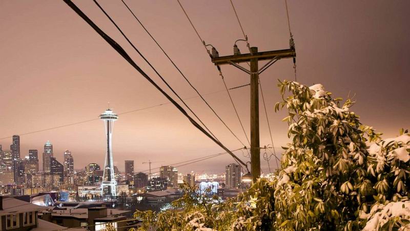 washington-power-line-stock-gty-jef-221225_1671999592378_hpMain_16x9_992.jpg