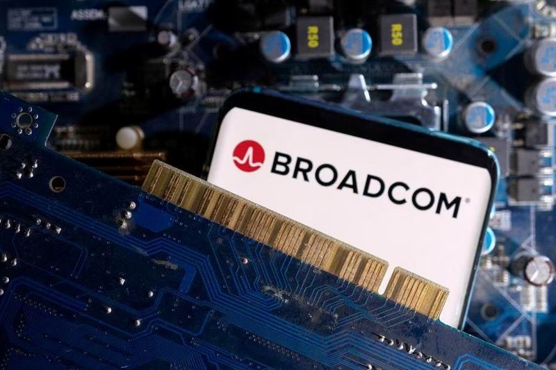英国审查博通610亿美元对VMware收购