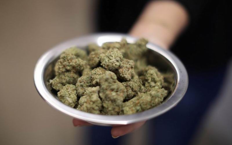万事达卡禁止通过借记卡进行大麻交易